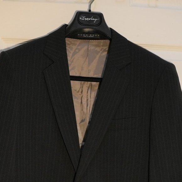 Hugo Boss Men's Single Breasted 3 Button Pinstripe Blazer Jacket Size XL Black - Picture 4 of 8